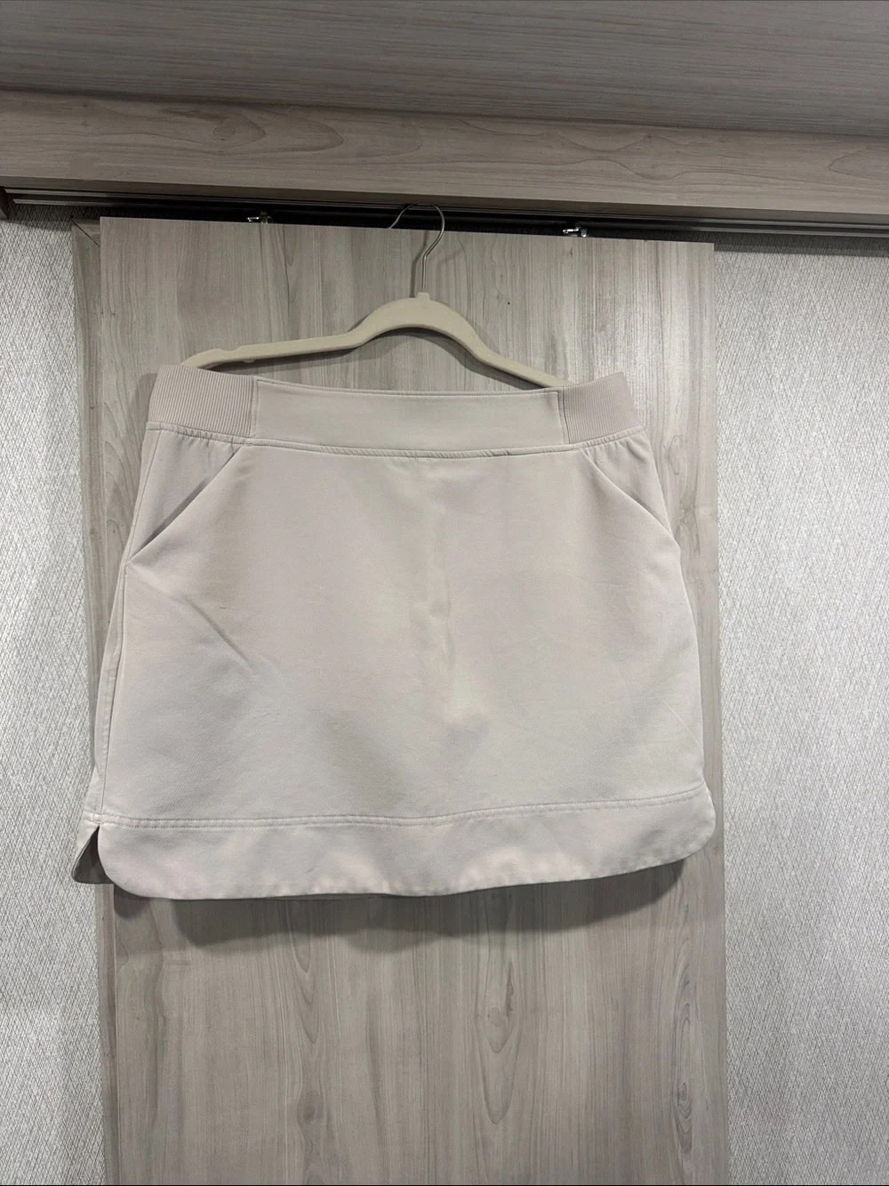 32 Degrees Cream Skort with Side Pockets